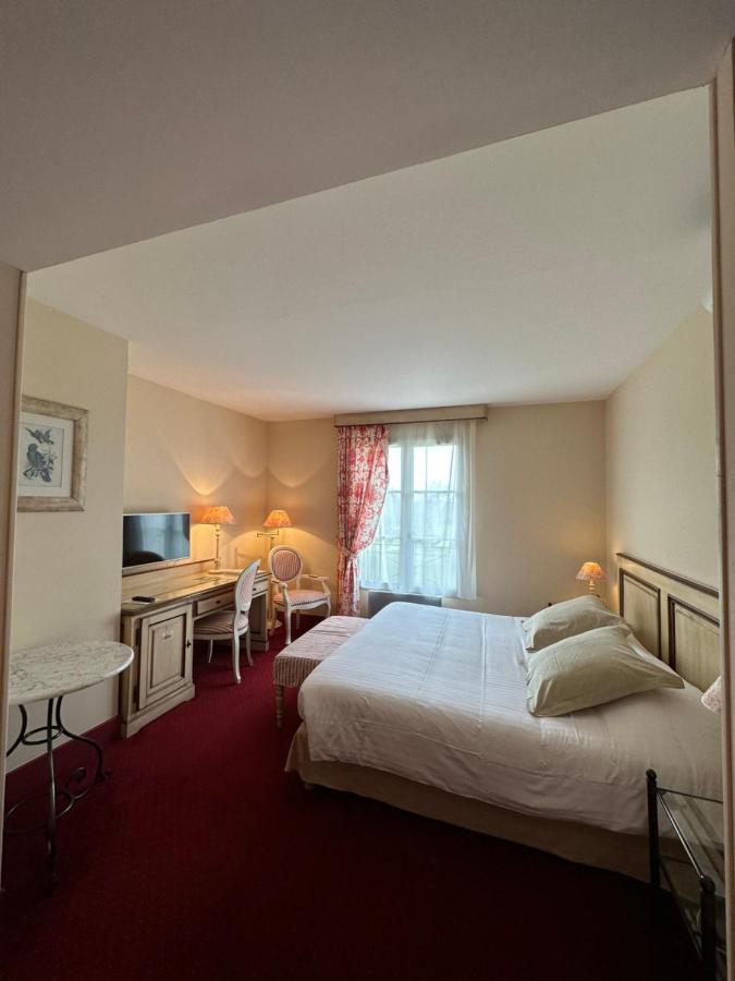 Hotel Domaine De L'Orangerie Bonnat Exteriör bild