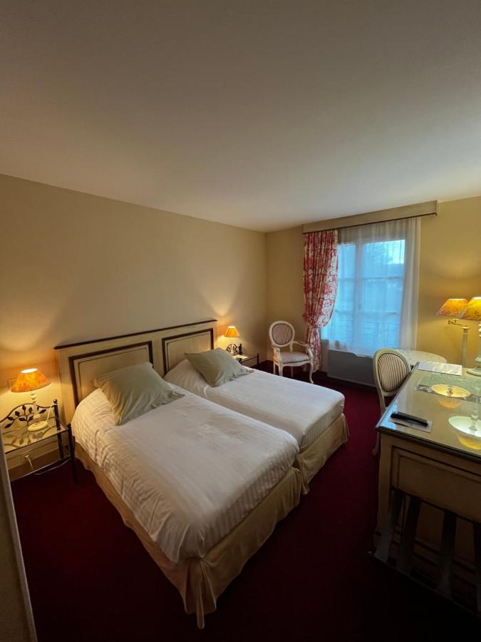 Hotel Domaine De L'Orangerie Bonnat Exteriör bild