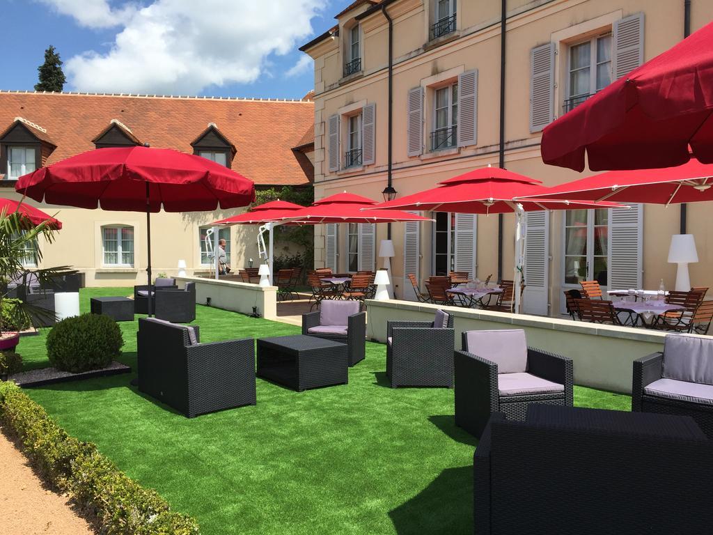 Hotel Domaine De L'Orangerie Bonnat Exteriör bild